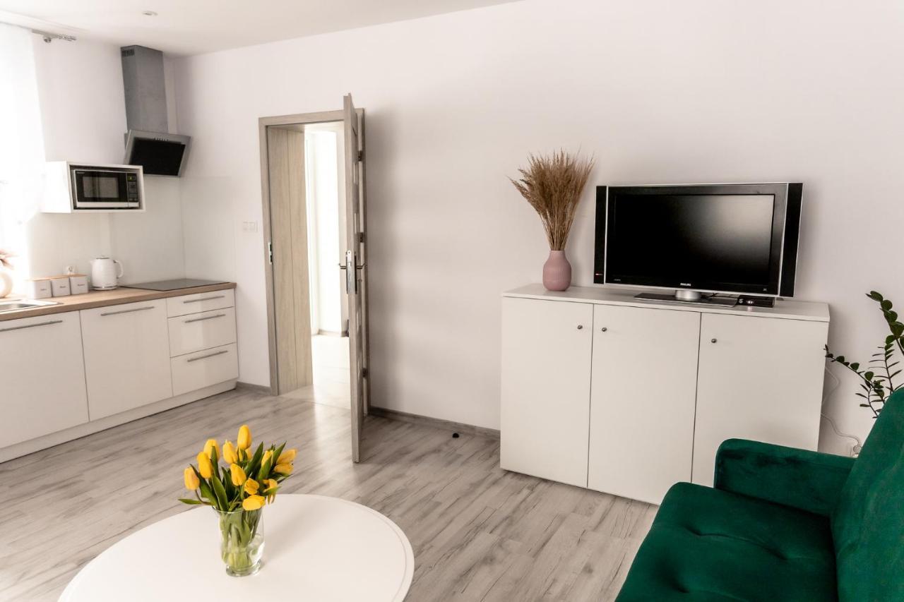 Ferienwohnung Apartament Pod Lasem Oldrzychowice Klodzkie Exterior foto