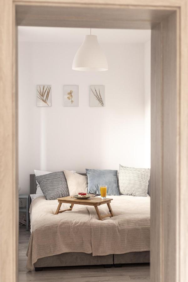 Ferienwohnung Apartament Pod Lasem Oldrzychowice Klodzkie Exterior foto